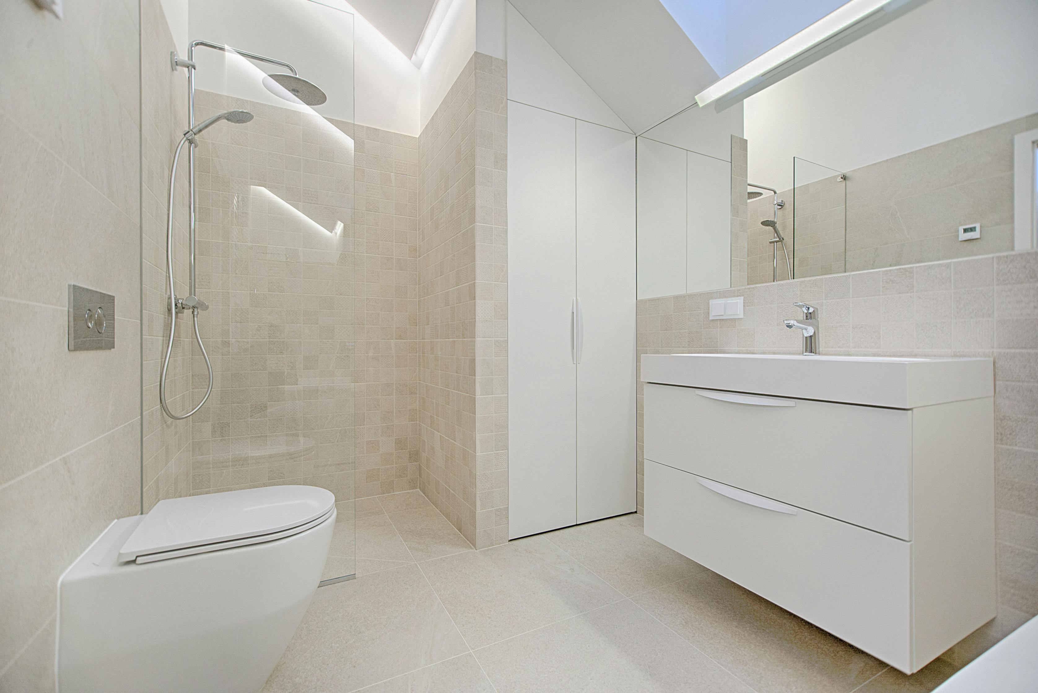 Compact Remodel β Houston, TX